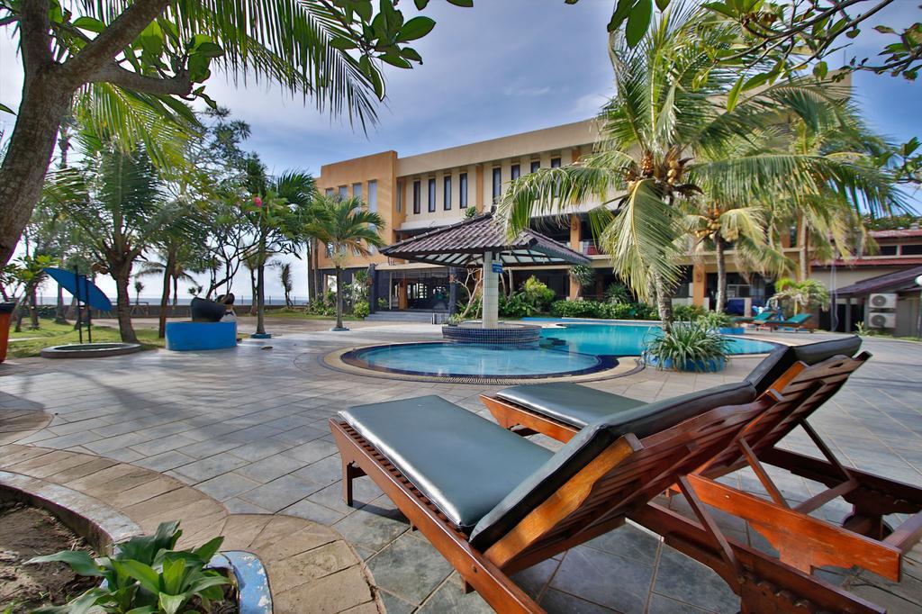 The Jayakarta Anyer Exterior foto